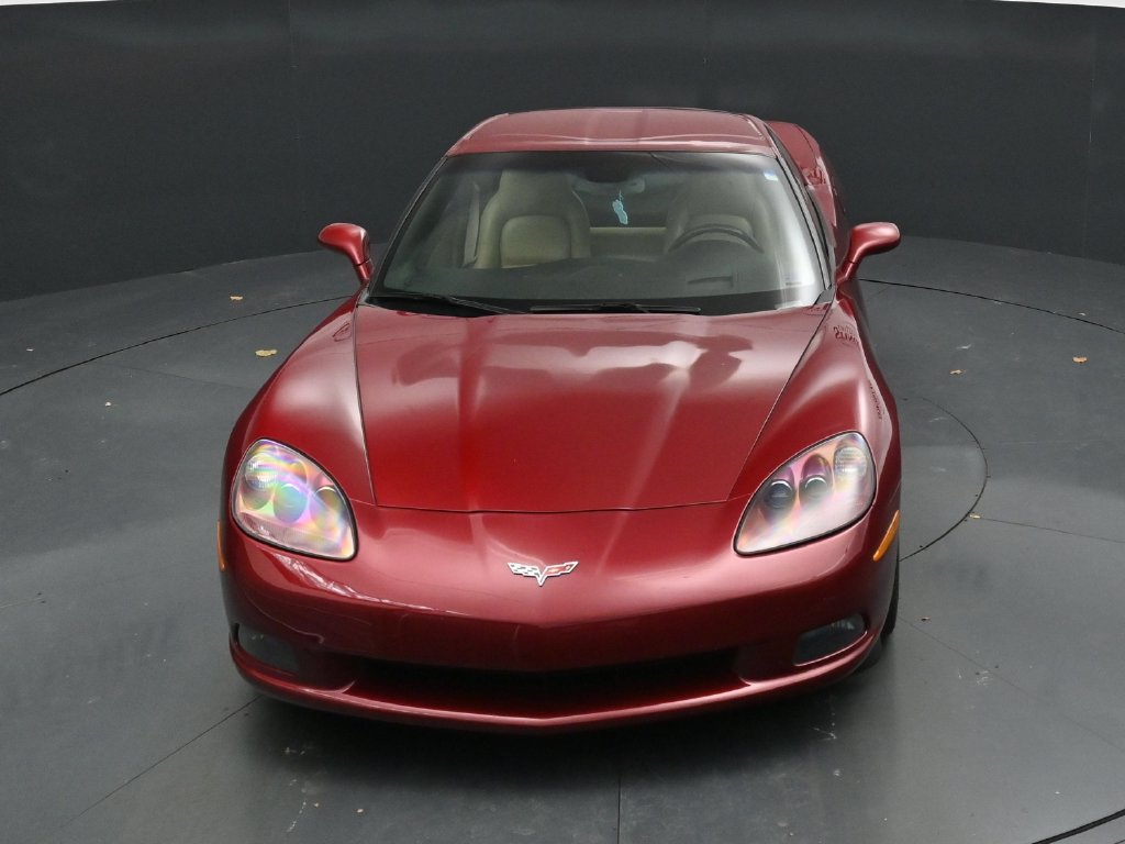 Used 2006 Chevrolet Corvette Coupe w/ Preferred Equipment Group RWD image 19