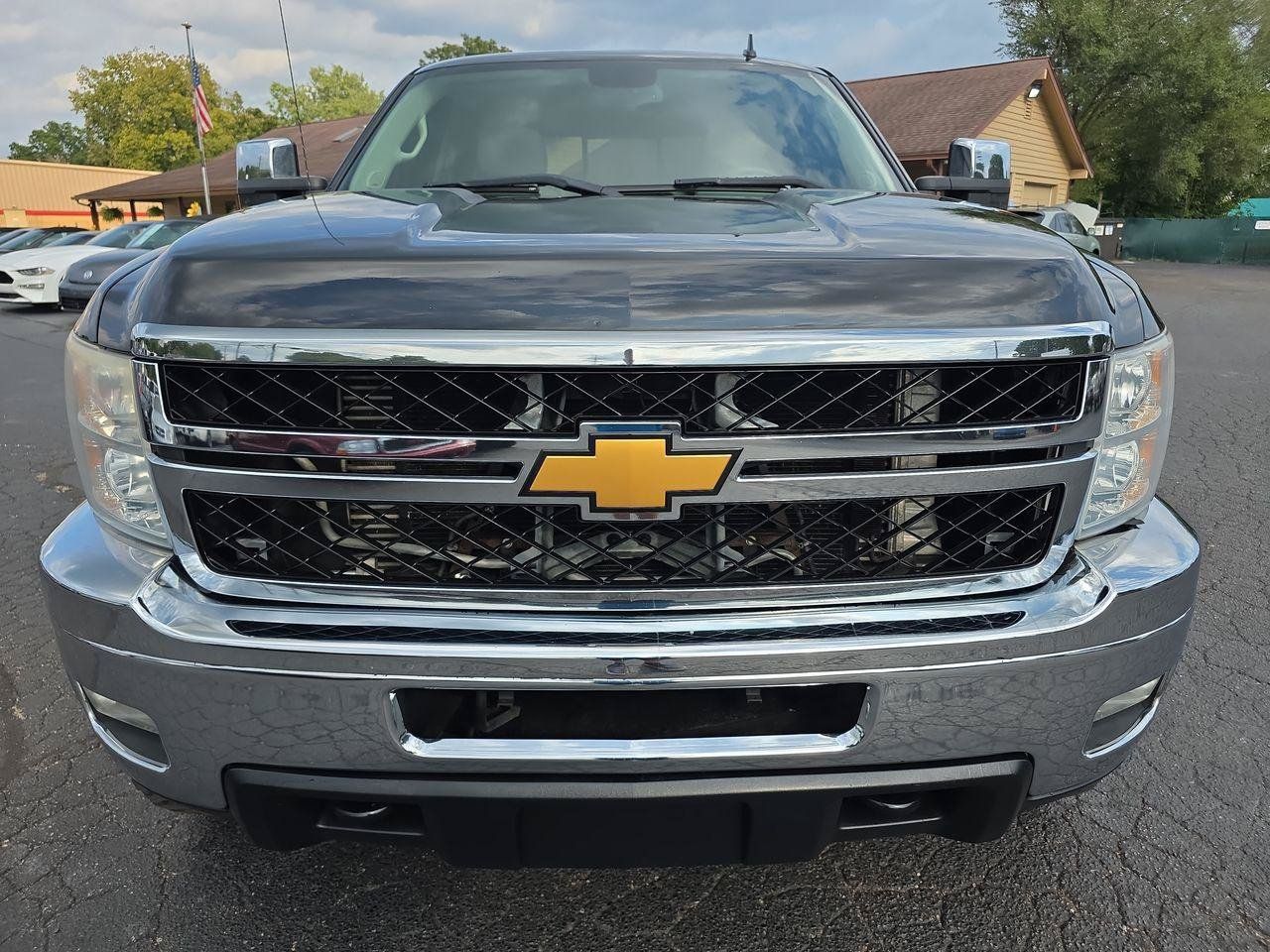 Used 2014 Chevrolet Silverado 2500 LTZ w/ LTZ Plus Package AWD/4WD image 12