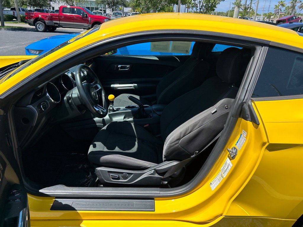 Used 2016 Ford Mustang GT w/ GT Performance Package RWD image 9