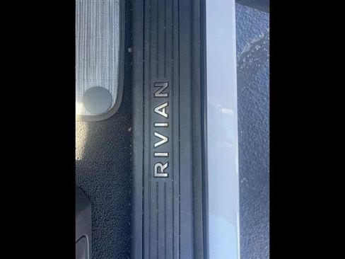 Used 2023 Rivian R1S Adventure image 25