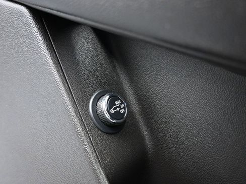 Used 2024 Cadillac XT5 Premium Luxury image 11