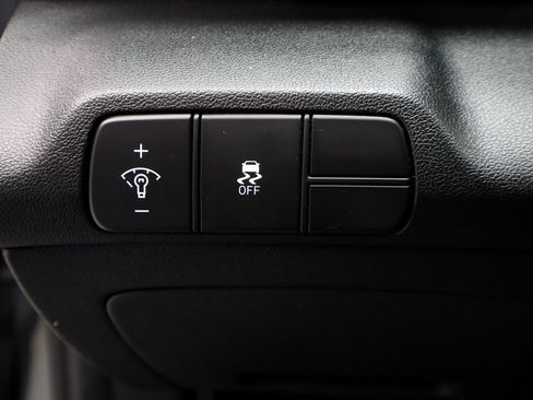 Certified 2024 Hyundai Elantra Limited image 30