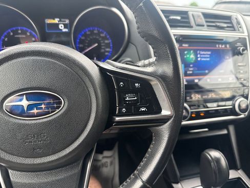 Used 2019 Subaru Outback 2.5i Limited AWD/4WD image 28