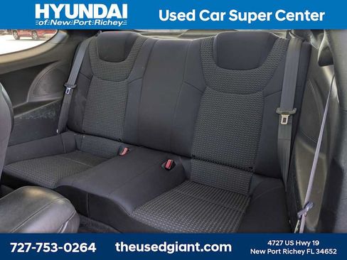 Used 2011 Hyundai Genesis 2.0T RWD image 14