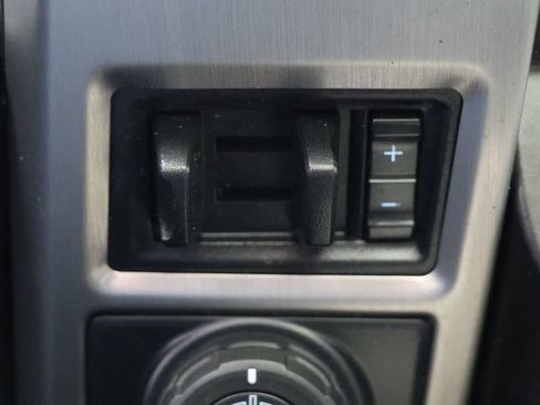 Used 2021 Ford F450 Platinum w/ FX4 Off-Road Package AWD/4WD image 36
