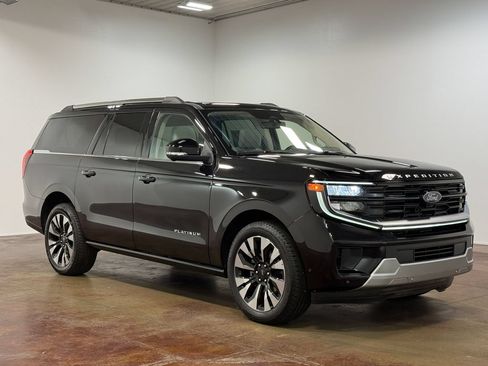 Used 2025 Ford Expedition Max Platinum w/ Driver's Package AWD/4WD image 22