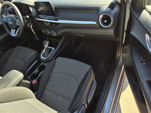 Certified 2024 Kia Forte LXS image 7