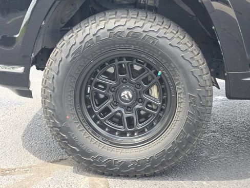 Used 2017 Toyota 4Runner Limited AWD/4WD image 13