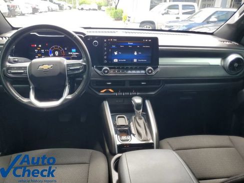 Used 2025 Chevrolet Colorado LT RWD image 14