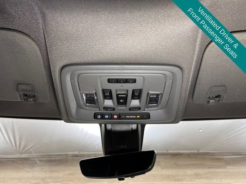 Used 2020 Chevrolet Silverado 3500 LTZ w/ Technology Package image 17