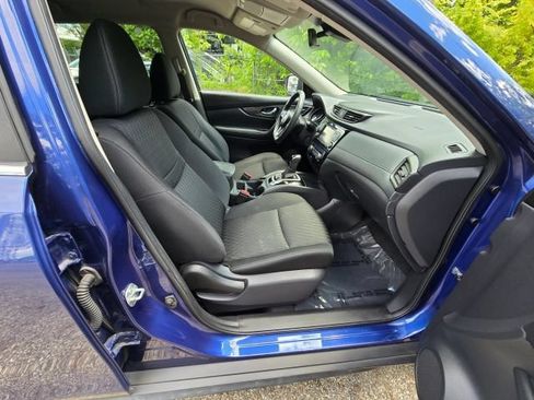 Used 2019 Nissan Rogue SV AWD/4WD image 16
