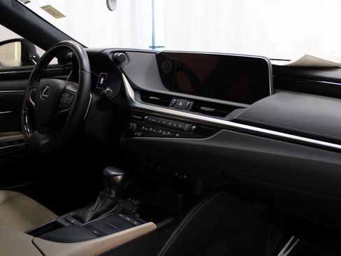 Used 2019 Lexus ES 350 w/ Premium Package image 34