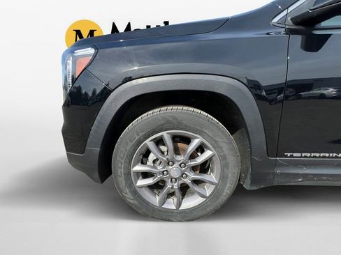 Used 2024 GMC Terrain SLT AWD/4WD image 14