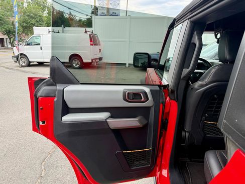 Used 2022 Ford Bronco Badlands AWD/4WD image 18