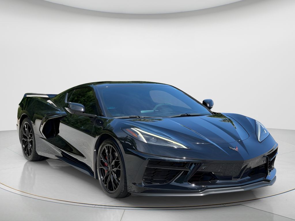 Used 2023 Chevrolet Corvette Stingray Preferred Cpe w/ Z51 Performance Package RWD image 4