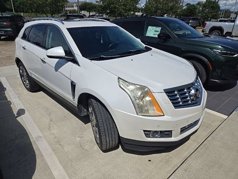 Used 2014 Cadillac SRX Performance FWD image 3