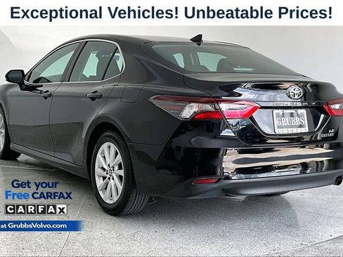 Used 2024 Toyota Camry LE FWD image 15