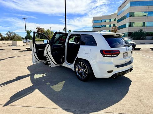 Used 2014 Jeep Grand Cherokee SRT8 w/ Luxury Group II AWD/4WD image 41