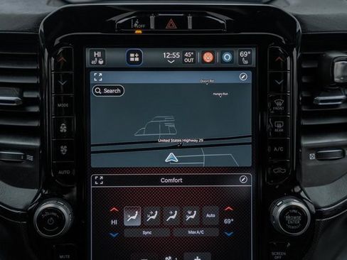 Used 2023 RAM 3500 Limited image 28