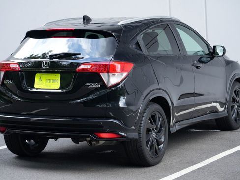 Used 2022 Honda HR-V Sport image 42