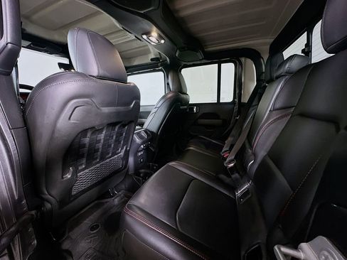 Used 2023 Jeep Gladiator Rubicon w/ Cold Weather Group AWD/4WD image 13