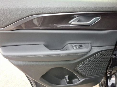 Certified 2023 Jeep Grand Cherokee Laredo image 19