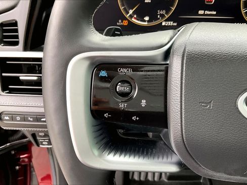 Used 2025 INFINITI QX80 Luxe AWD/4WD image 19