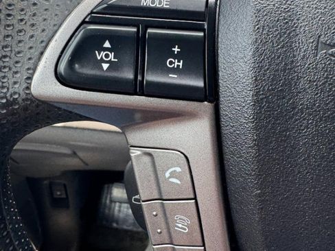 Used 2016 Honda Odyssey EX image 17