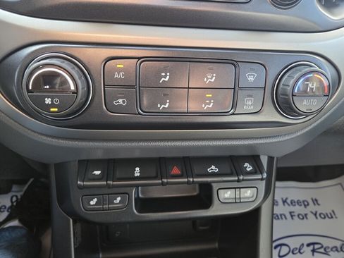 Used 2015 Chevrolet Colorado Z71 w/ LPO, Bed Protection Package image 21