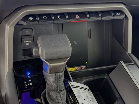 New 2026 Toyota Tundra Platinum AWD/4WD image 21