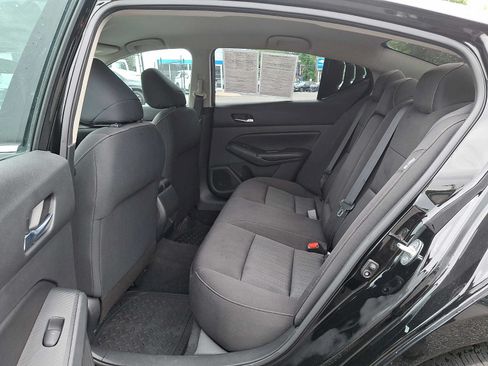 Used 2021 Nissan Altima 2.5 S FWD image 10