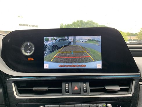 Used 2024 Lexus ES 350 w/ Accessory Package (Z1) FWD image 25