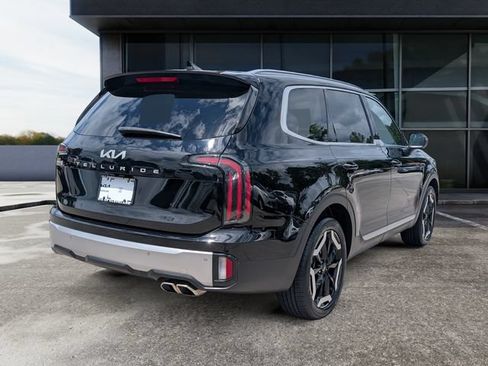 Used 2023 Kia Telluride EX FWD image 7