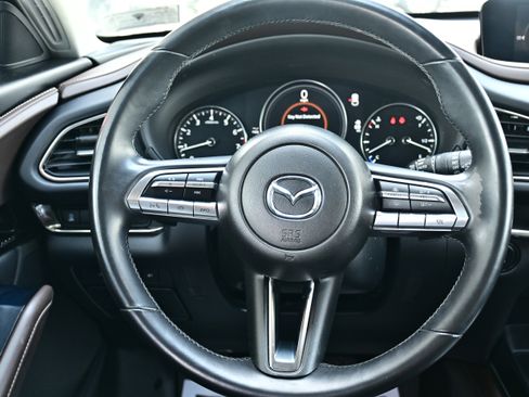 Used 2022 MAZDA CX-30 AWD 2.5 S w/ Premium Package image 17
