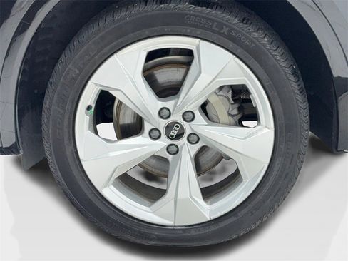 Used 2024 Audi Q5 2.0T Premium w/ Convenience Package image 55