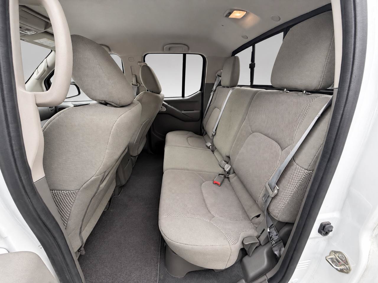 Used 2020 Nissan Frontier SV RWD image 10