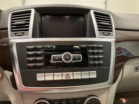 Used 2013 Mercedes-Benz ML 350 4MATIC w/ Premium 1 Pkg image 24