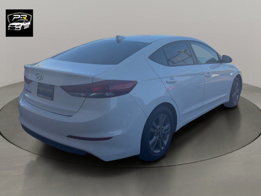 Used 2017 Hyundai Elantra SE FWD image 5