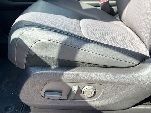 Certified 2026 Kia Carnival SX Prestige FWD image 23