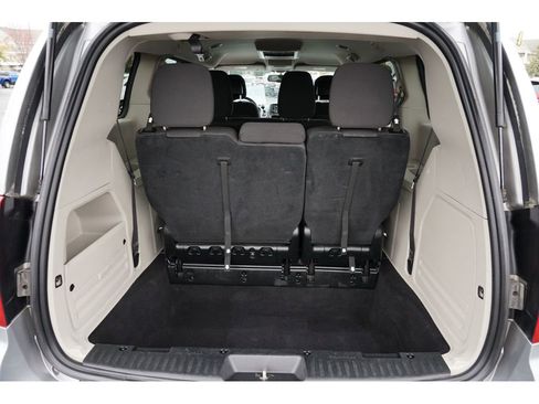 Used 2017 Dodge Grand Caravan SE w/ Power Window Group image 25