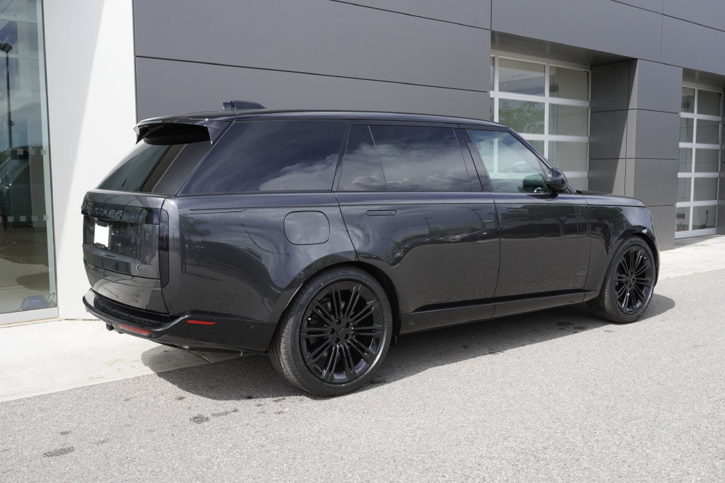 New 2026 Land Rover Range Rover Long Wheelbase Autobiography AWD/4WD image 4