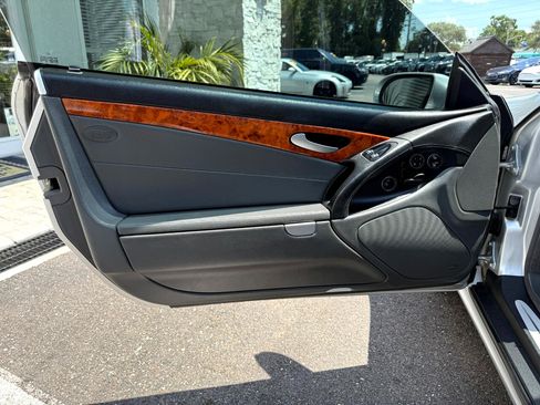 Used 2006 Mercedes-Benz SL 500 image 32