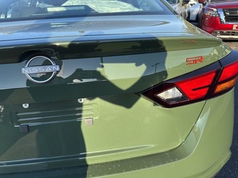 New 2025 Nissan Altima 2.5 SR image 17