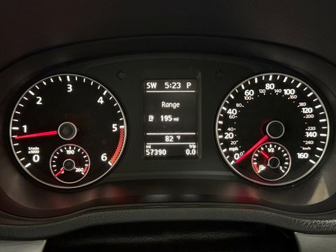 Used 2014 Volkswagen Passat TDI SE FWD image 14