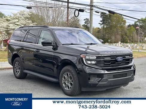 Used 2025 Ford Expedition Active image 1