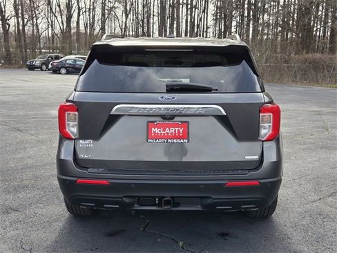 Used 2020 Ford Explorer XLT w/ Class III Trailer Tow Package image 11