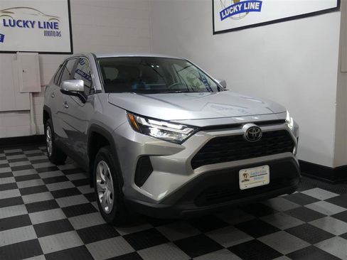 Used 2024 Toyota RAV4 LE image 5