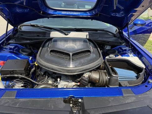 Used 2019 Dodge Challenger R/T Scat Pack w/ Shaker Package RWD image 12
