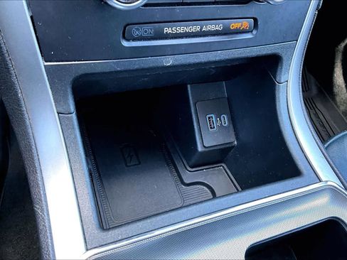 Used 2022 Ford Edge SEL w/ Sport Appearance Package image 32