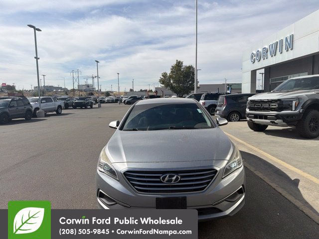 Used 2017 Hyundai Sonata SE FWD image 3